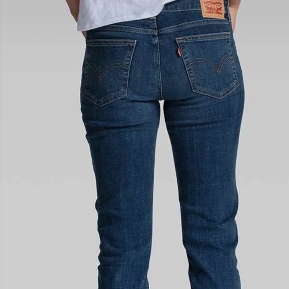 LEVIS HIGH WAISTED BOYFRIEND JEANS - Picture 2 of 6